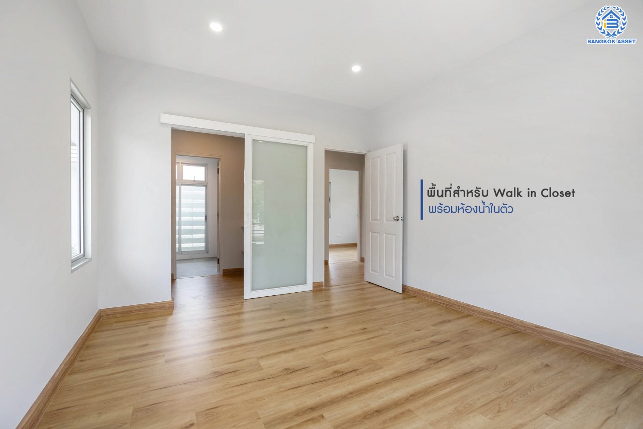 บ้านมือสองตกแต่งใหม่ ม.วิลล่าการ์เด้น3 บางกรวย-ไทรน้อย เนื้อที่ 52 ตร.ว. ฟังก์ชัน 3 ห้องนอน 3 ห้องน้ำ จอดรถได้ 2 คัน บรรยากาศเป็นส่วนตัว บนทำเลศักยภาพ ใกล้เซ็นทรัลเวสต์เกต เชื่อมต่อหลายเส้นทาง ถ.รัตนาธิเบศร์, ถ.กาญจนาภิเษก และราชพฤกษ์ และรถไฟฟ้า "สถานีบางพลู"